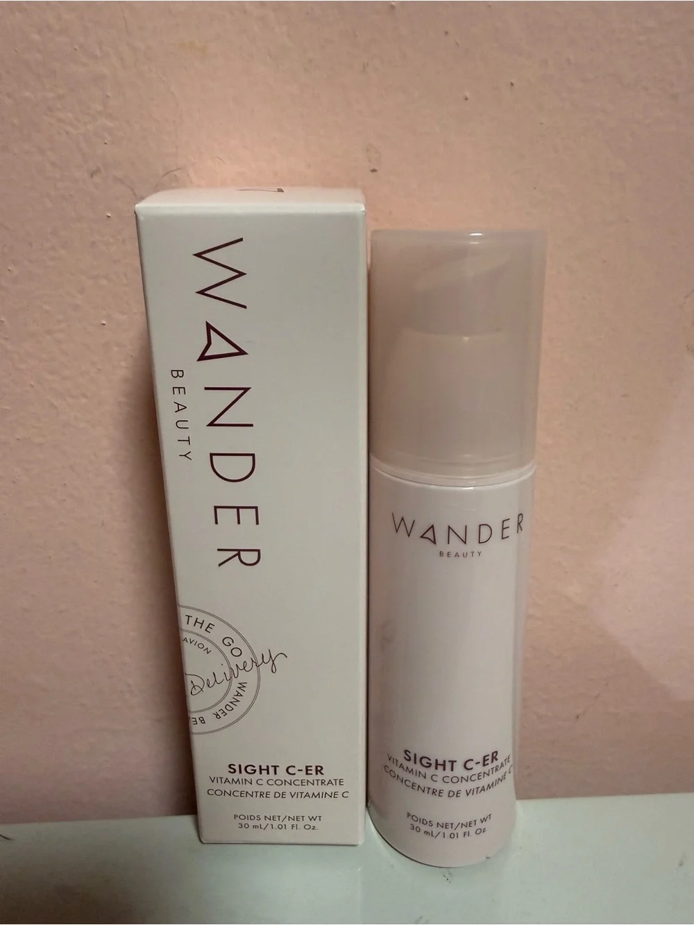 Wander Beauty Sight C-ER Serum in Pale Pink Packaging